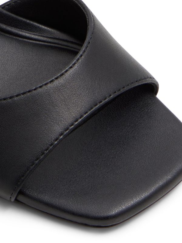 MIRALE - סנדלי רצועות עם עקב מוזהב לנשים