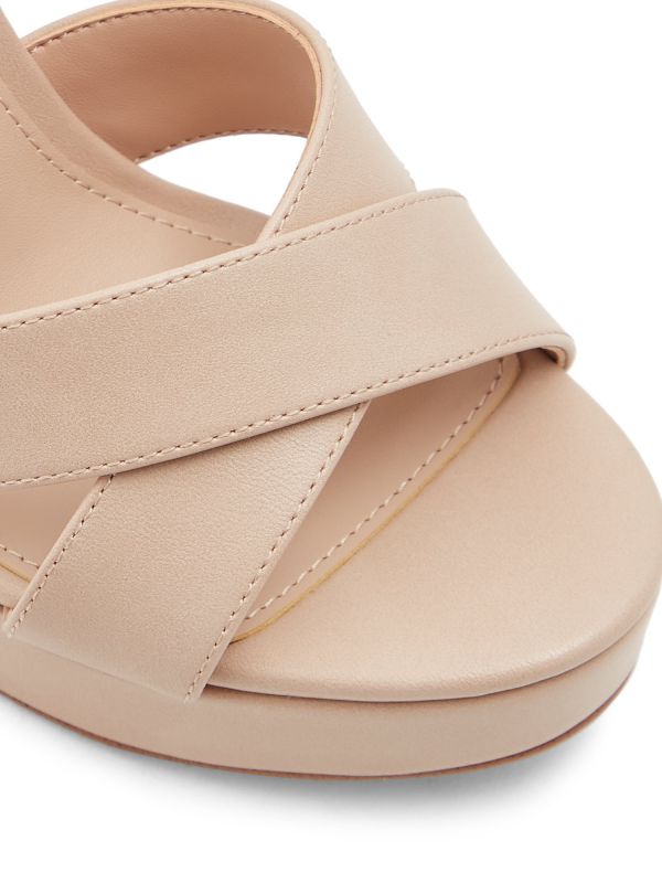 MOOMBA - סנדלי עקב מעוטרים