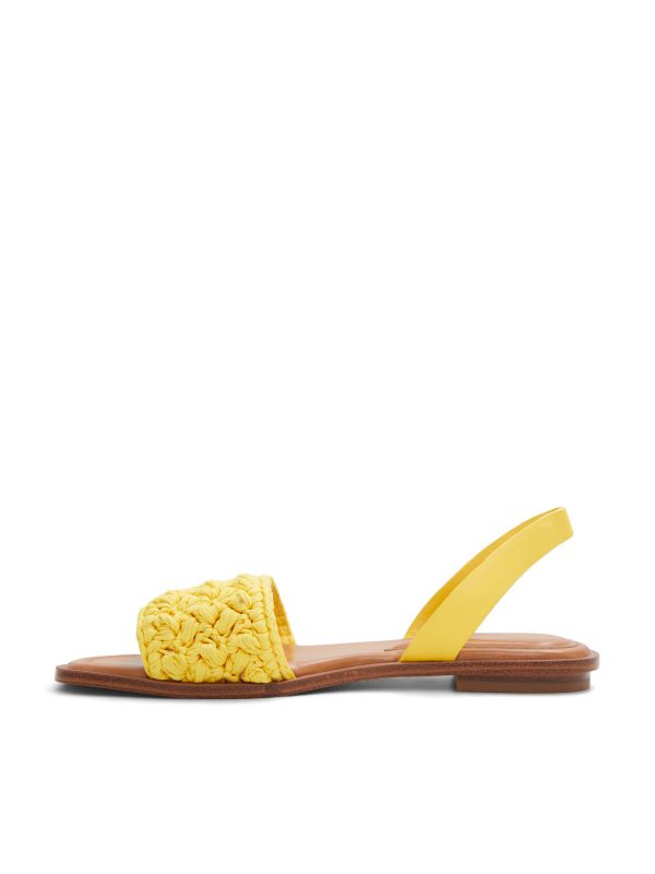 SOLENA - סנדלים שטוחים עם רצועה קלועה