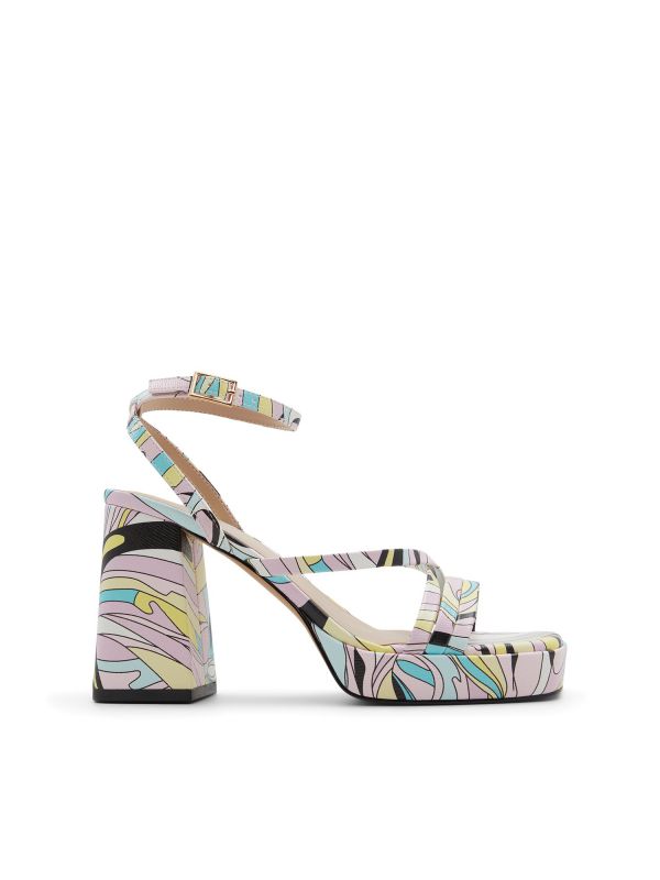 TAIA - סנדלי עם עקב צ’אנקי