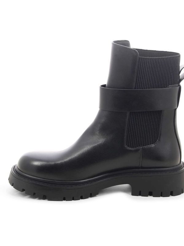 מגפוני צ’לסי עם סוליית טרקטור לנשים