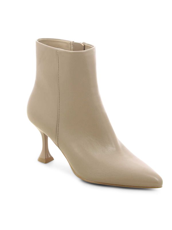 מגפוני עקב עם שפיץ לנשים