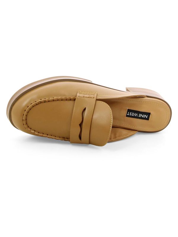 כפכפי מוקסין עם עקב נמוך לנשים