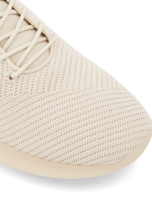 נעלי סניקרס קלועות לגברים