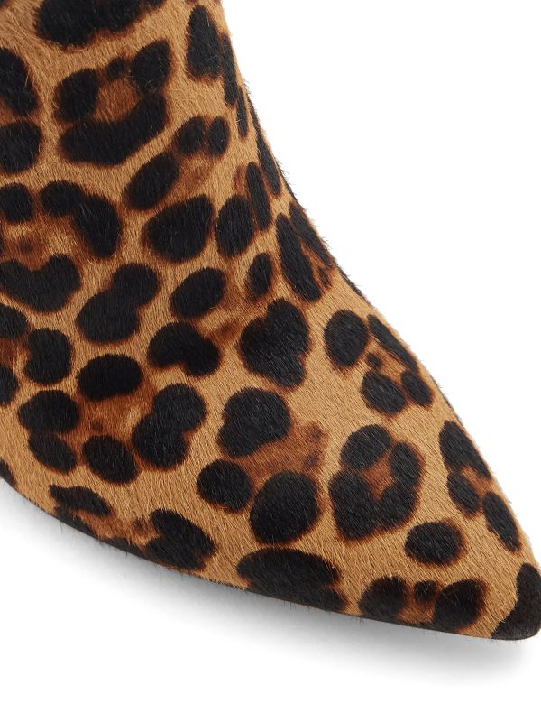 PROELIA - מגפוני עקב מנומרים