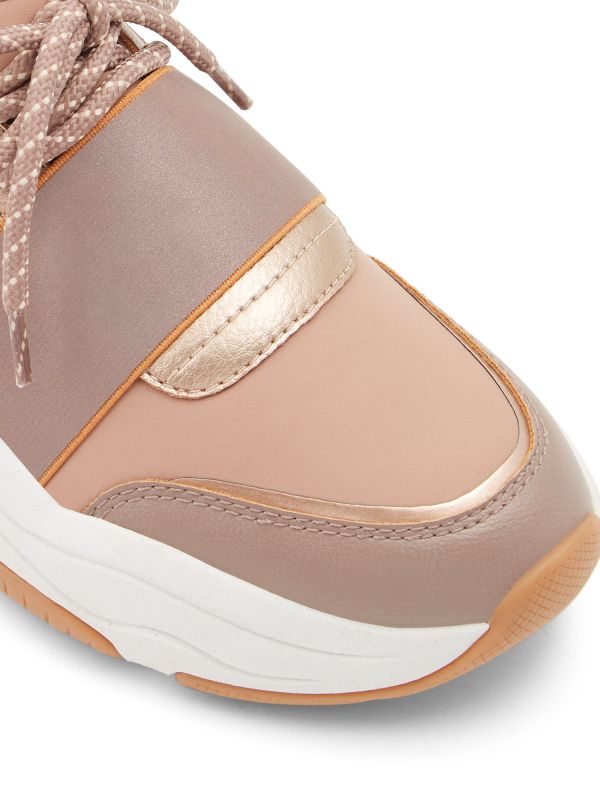 REV - נעלי סניקרס עם פתחים לנשים