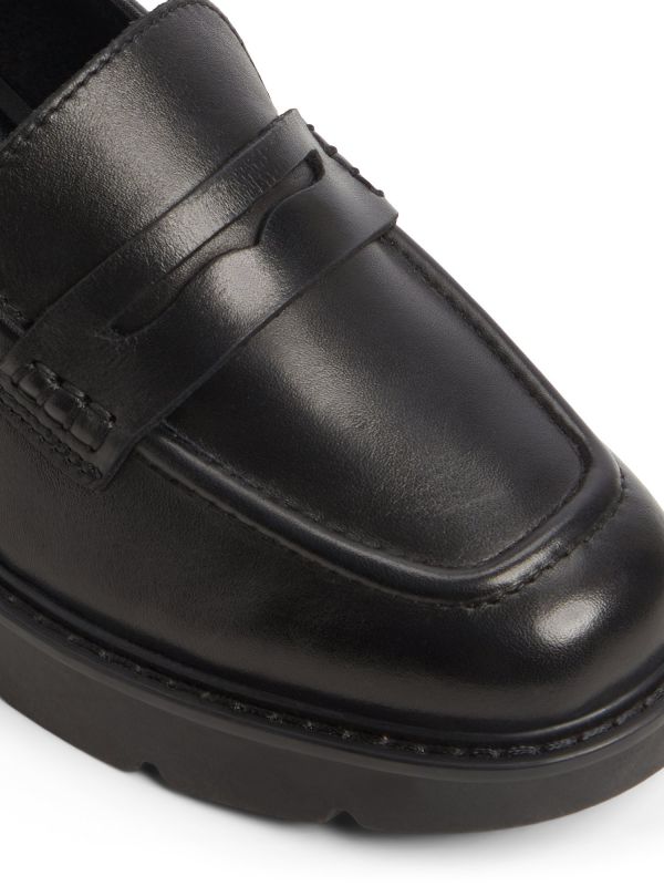 נעלי מוקסין מעור עם סוליית טרקטור לנשים