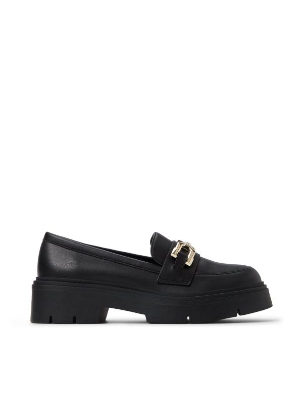 נעלי מוקסין עם סוליית טרקטור ואבזם לנשים