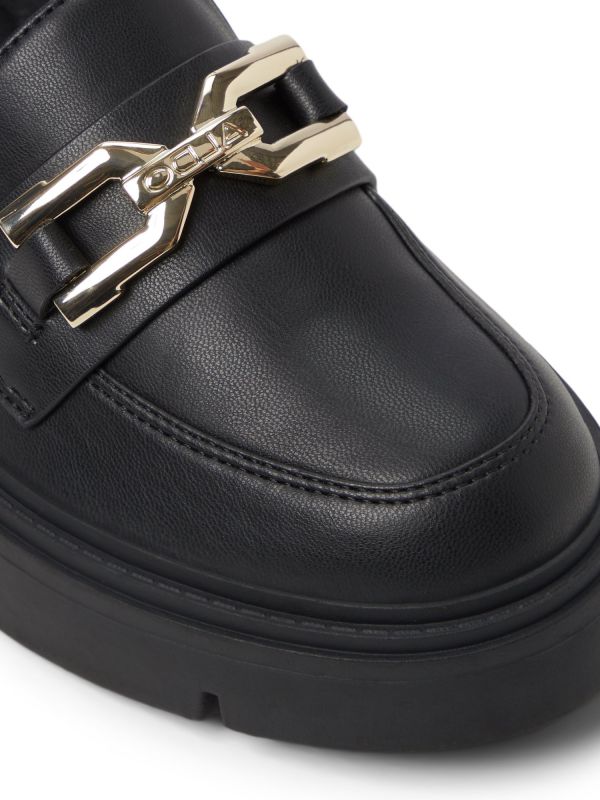 נעלי מוקסין עם סוליית טרקטור ואבזם לנשים