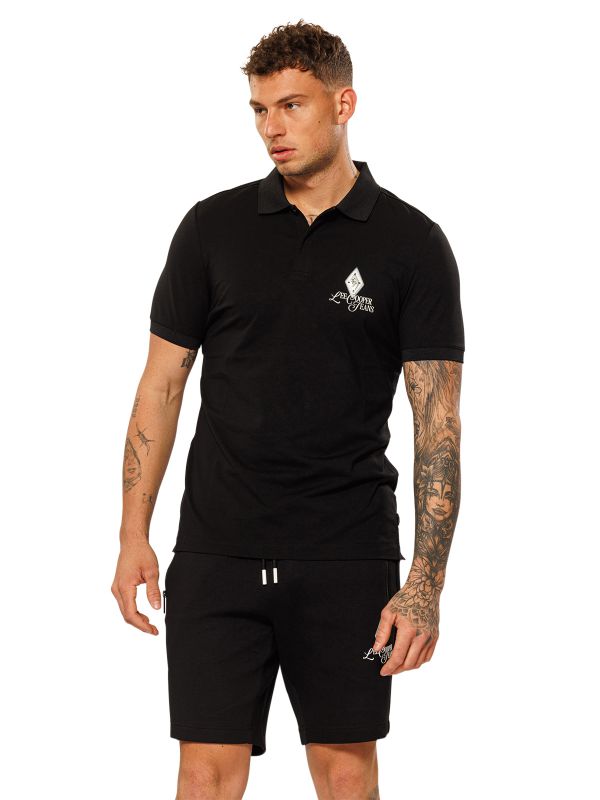 חולצת פולו קצרה לגברים עם תווית בחזה