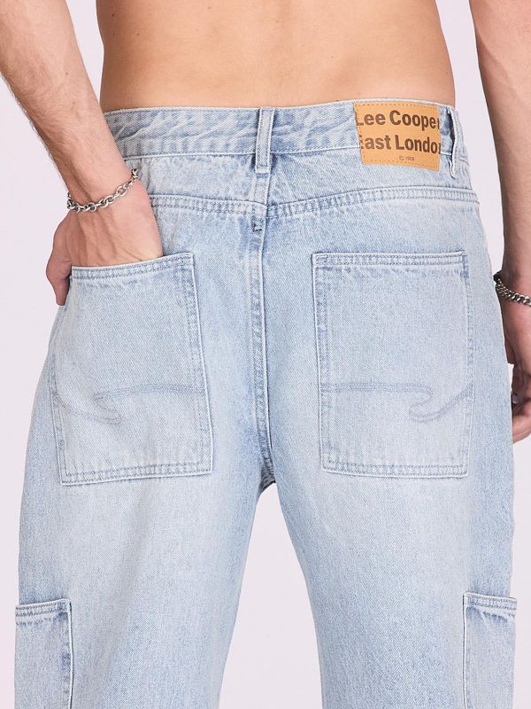 ג’ינס בגזרה רחבה ונוחה לגברים