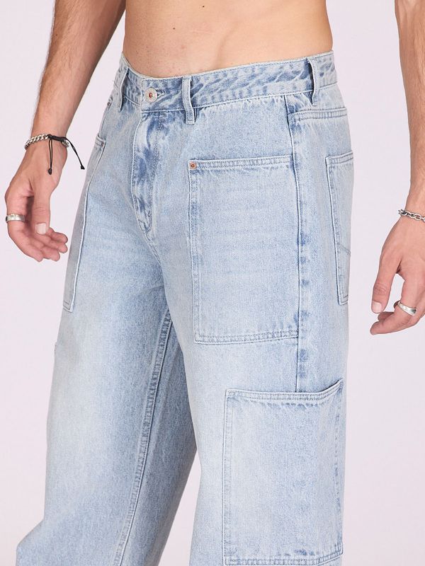 ג’ינס בגזרה רחבה ונוחה לגברים
