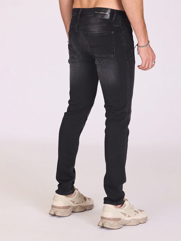 ג’ינס כהה עם כיסים לגברים