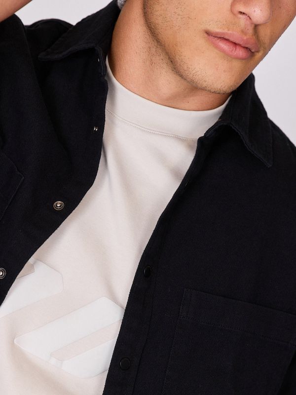 חולצת כפתורים מכופתרת לגברים