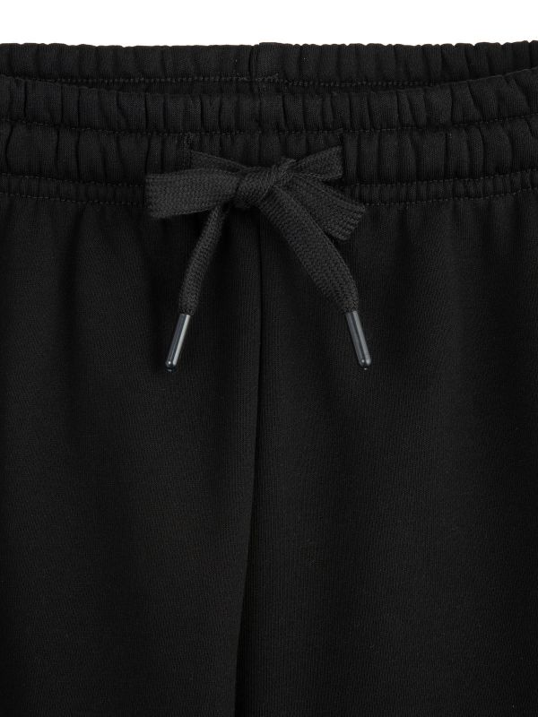 סווטשירט עם הדפס בשרוולים בנות