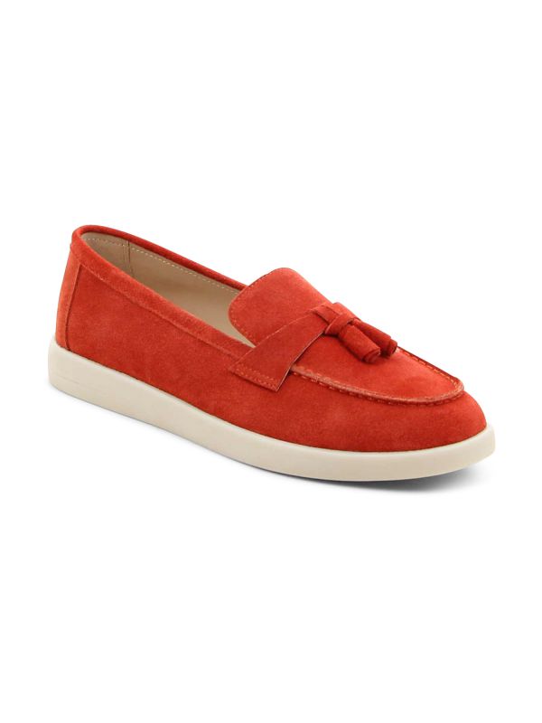 נעלי מוקסין עם פרנזים לנשים