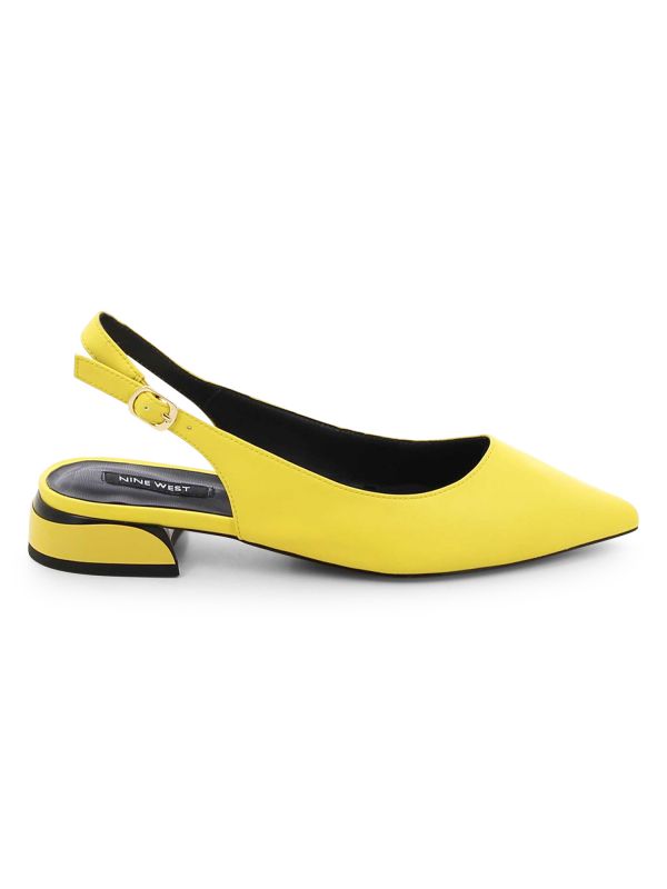 נעלי סירה עם עקב נמוך לנשים