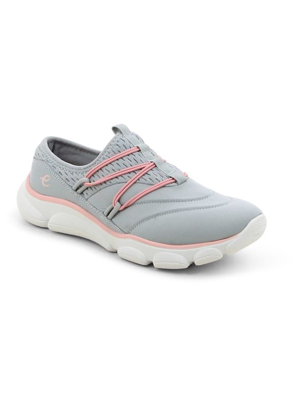 נעלי נוחות ספורטיביות לנשים