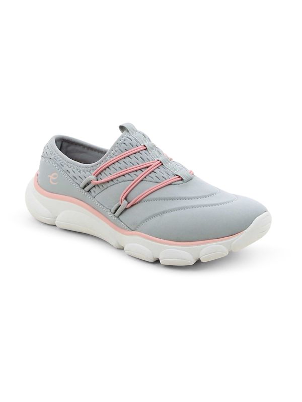 נעלי נוחות ספורטיביות לנשים