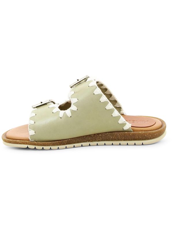 כפכפי רצועות עם רקמה לנשים