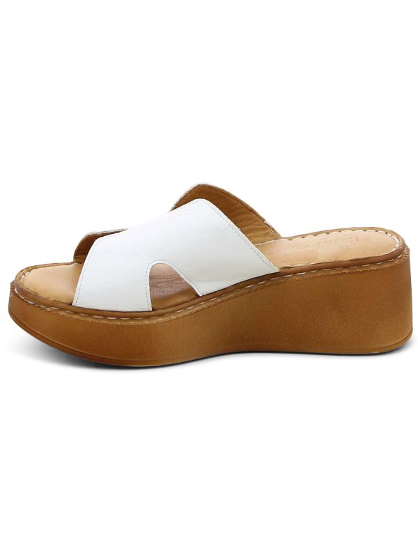 כפכפים עם עקב רוקי לנשים