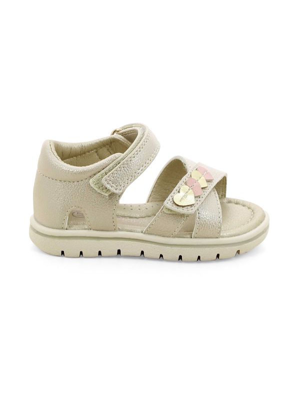 סנדלי ילדות עם לבבות