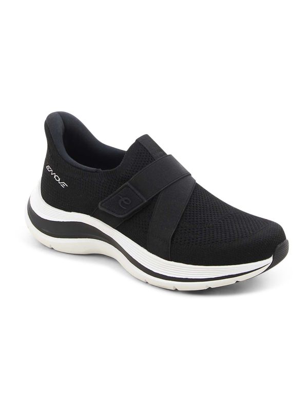 סניקרס ספורט עם רצועת סקוץ’