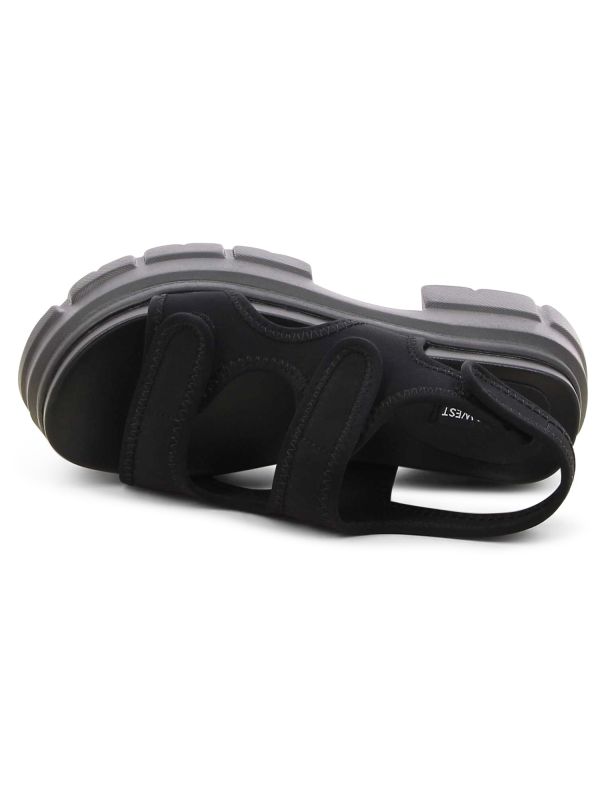 סנדלי טרקטור עם רצועה עבה לנשים