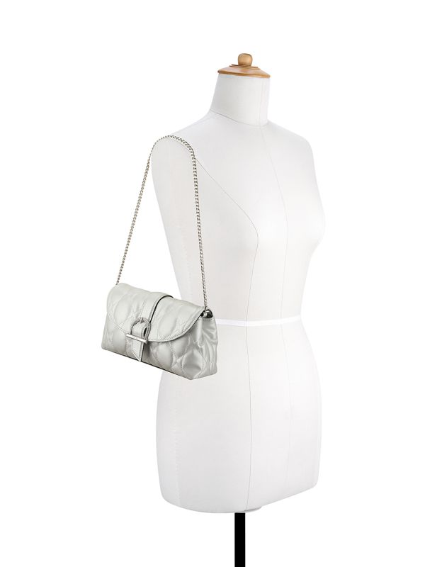 תיק צד עם אבזם מתוכשט לנשים