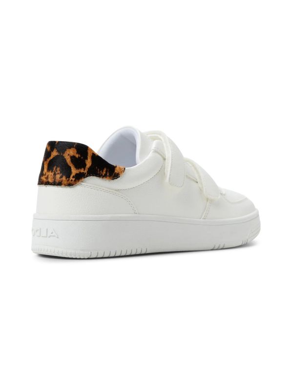 סניקרס סקוטש לבנות עם נגיעת נמר