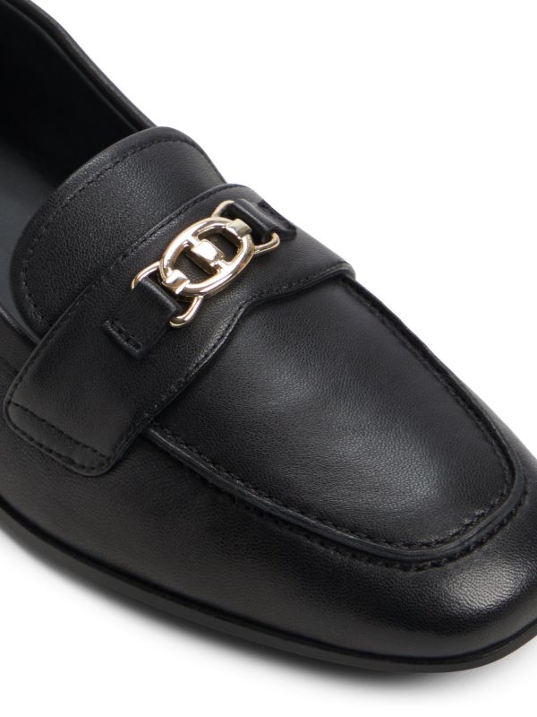 JOANA - נעלי לואפרס מעור עם אבזם לנשים