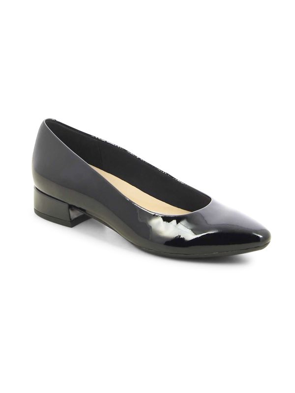 נעלי סירה בדוגמת נחש מבריקה לנשים